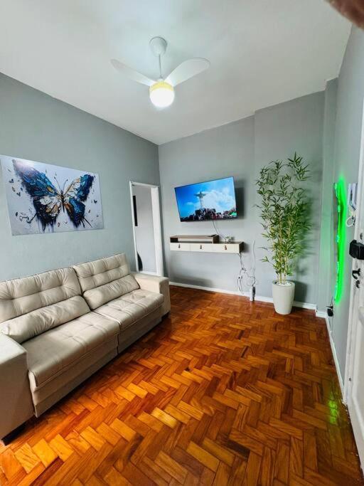 One-Bedroom Apartment City View